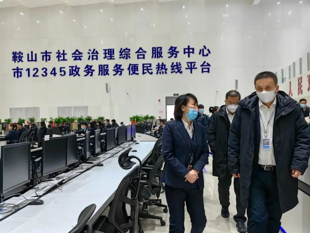 数九冬风冰雪寒，新春慰问关怀暖